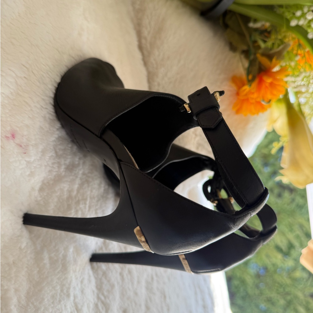 Burberry Black Heeled Sandals - Picture 9 of 10